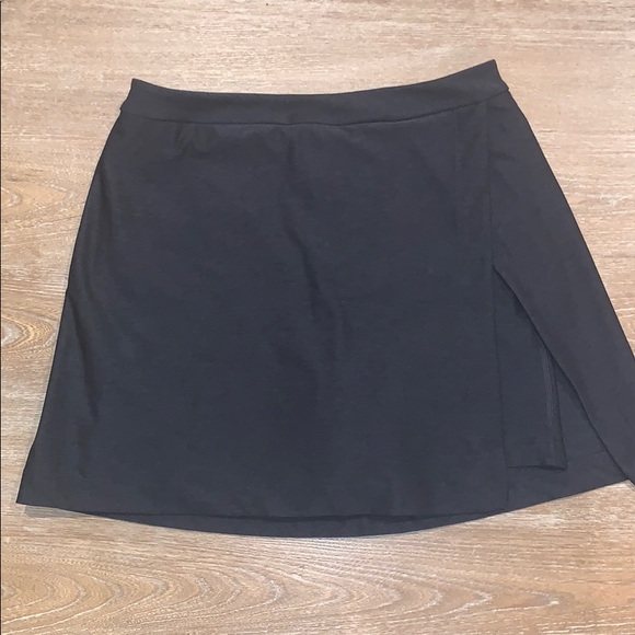 Outdoor Voices Pants - Outdoor Voices Court Skort (Small)